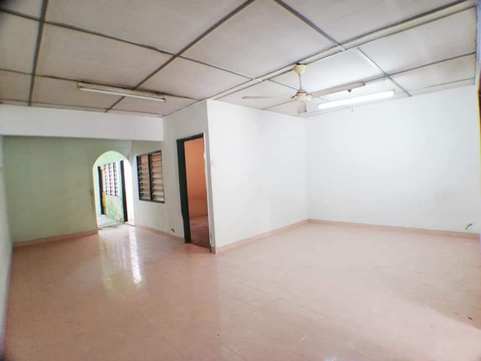 Bumi Lot Teres Setingkat Sek 1 Bangi - photo 12