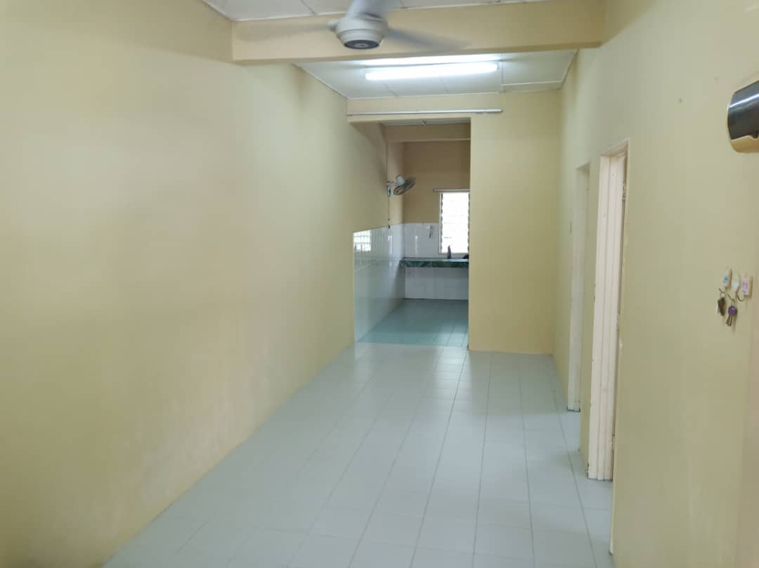 Freehold Non Bumi 1 Storey Bandar Baru Mahkota - photo 5