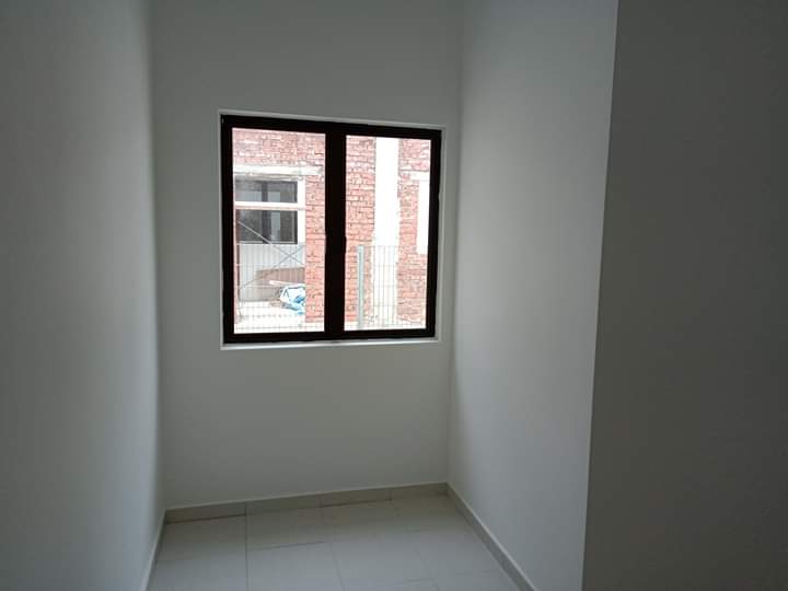 Non Bumi Freehold Facing Open 2 Storey - photo 11