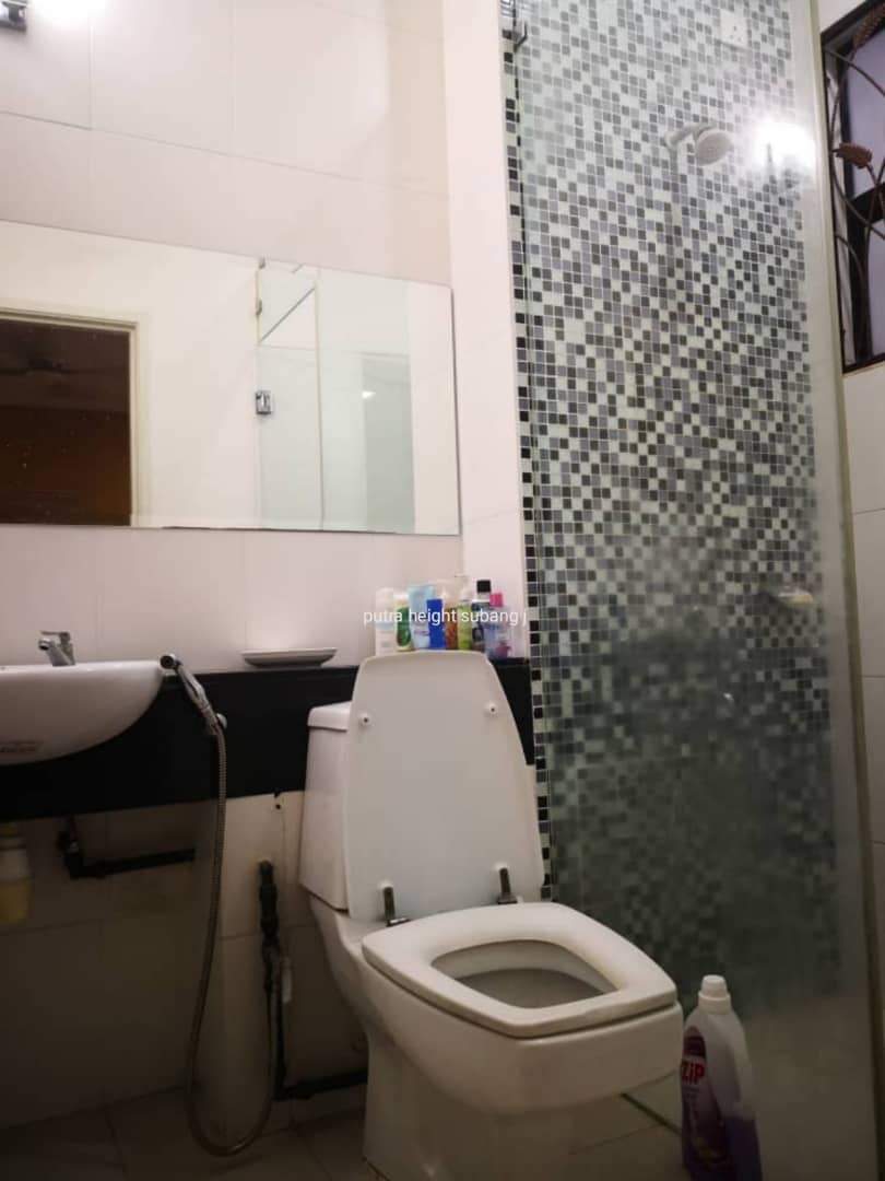 Freehold Non Bumi 2 Storey Putra Height - photo 3