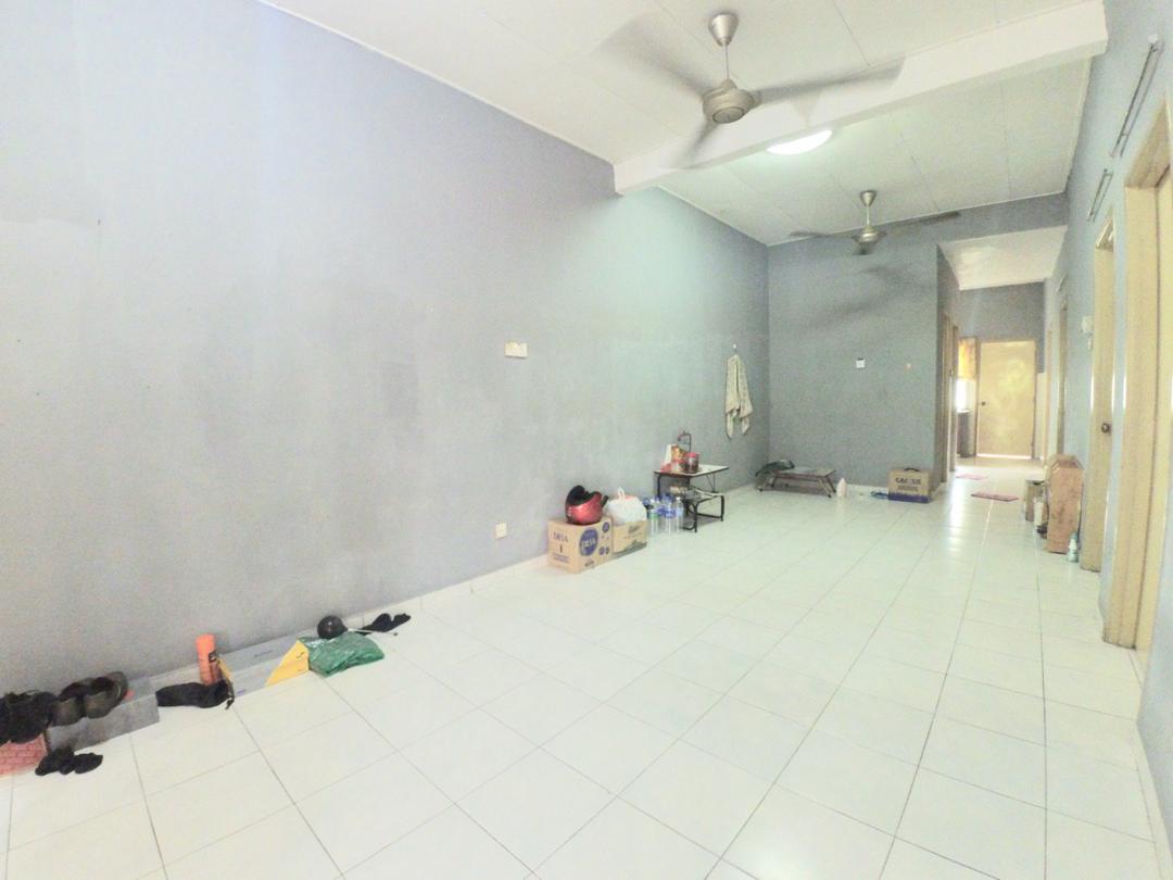 Freehold 20x92 1 Storey Meru Klang - photo 5