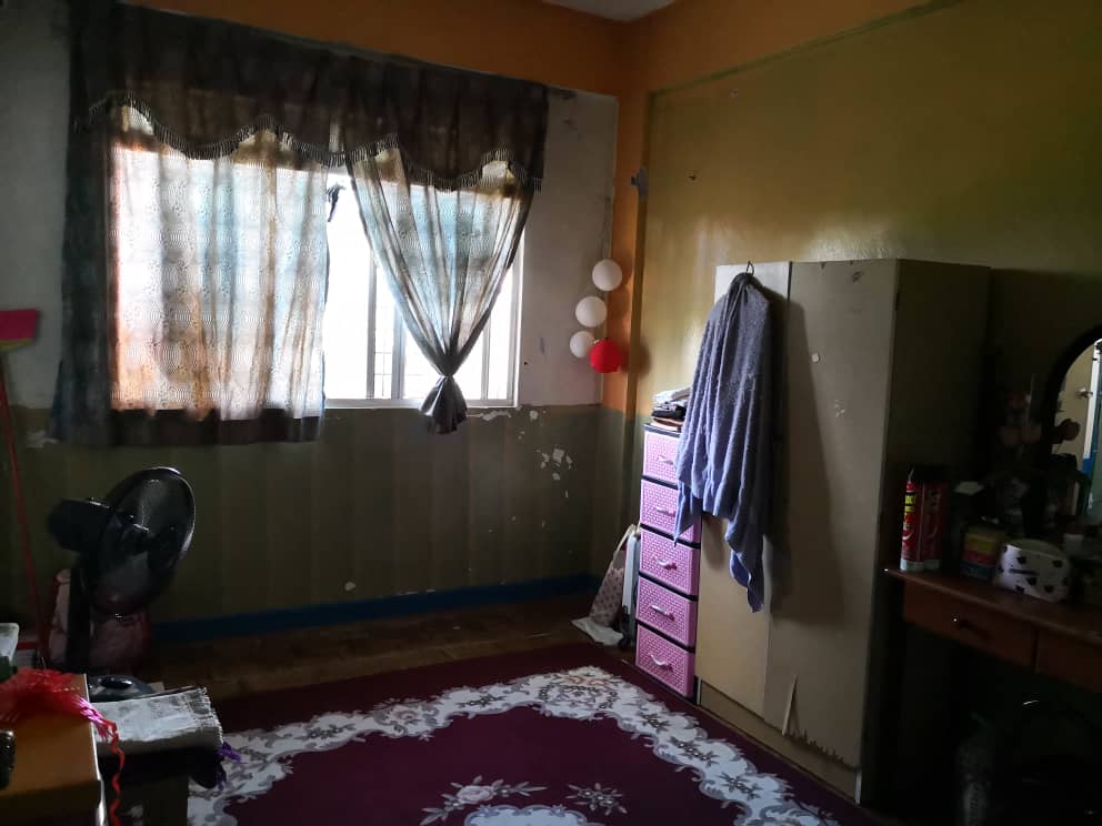 Freehold 1st Floor Apartment Mawar Bangi - photo 4
