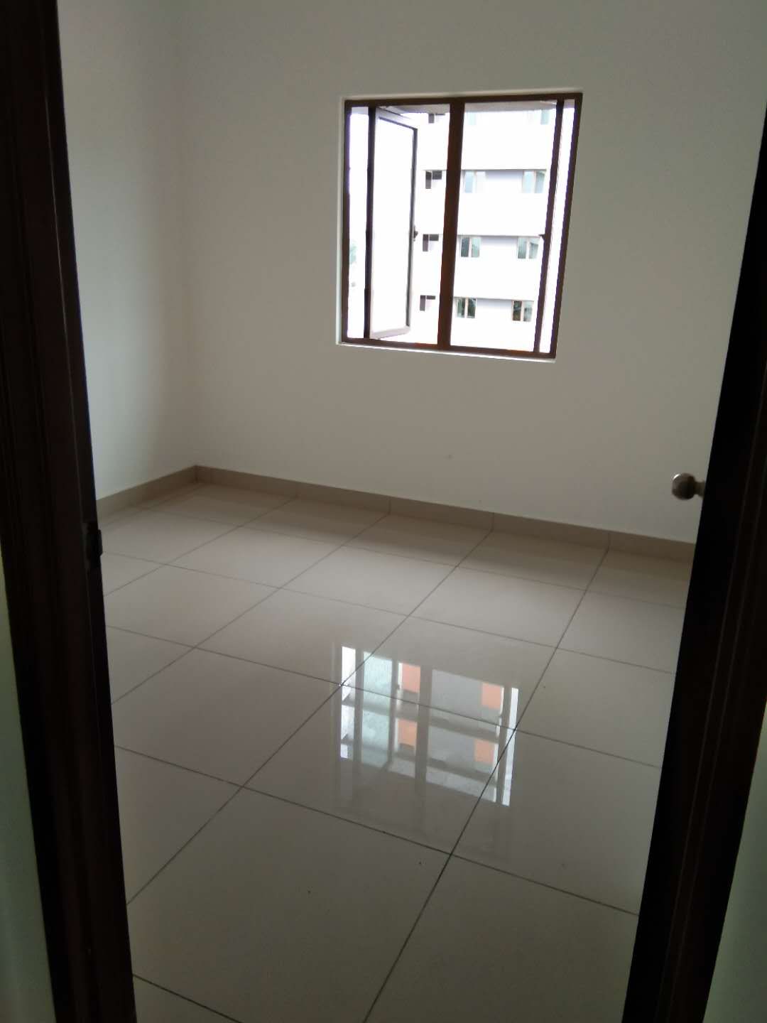 Freehold Non Bumi Corner Residensi Zamrud - photo 5