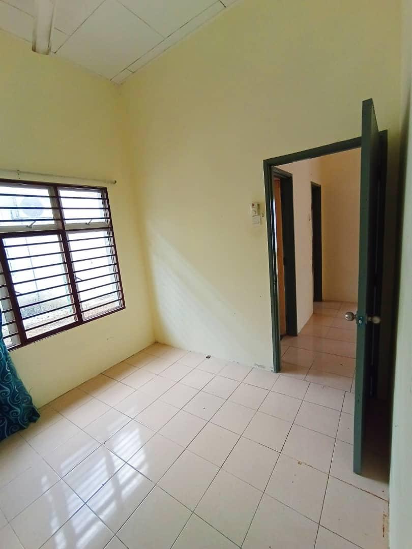 Semi D jenderam Murni Dengkil - photo 4