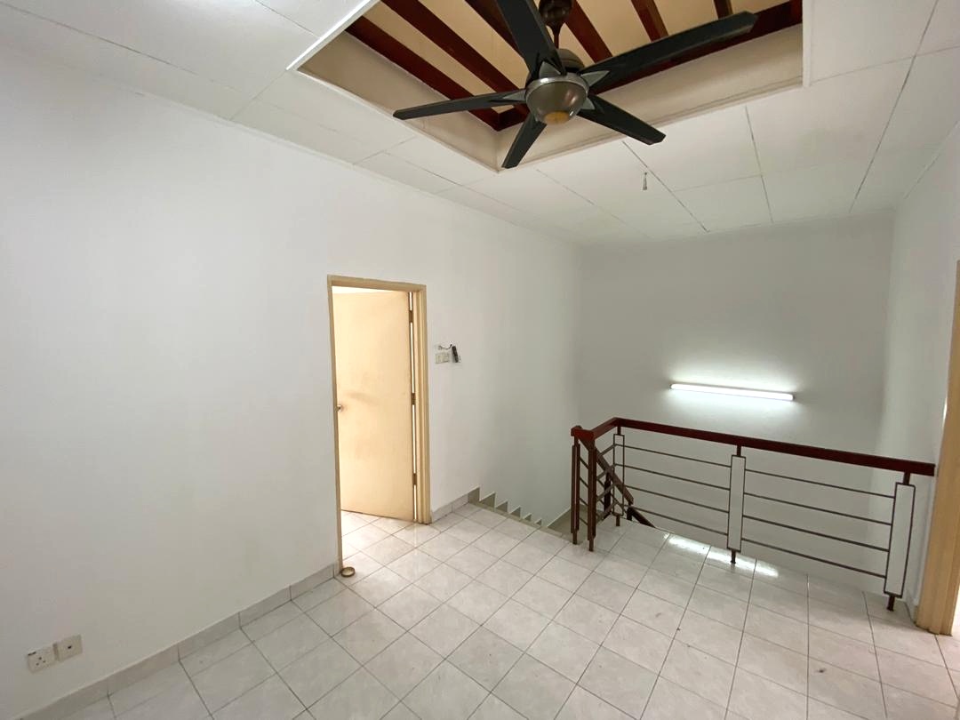Freehold Non Bumi Taman Bukit Subang Denai Alam - photo 7