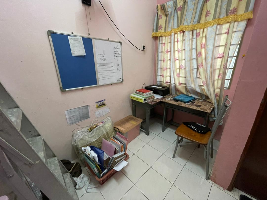 2 storey Tok Muda Kapar Non Bumi - photo 8
