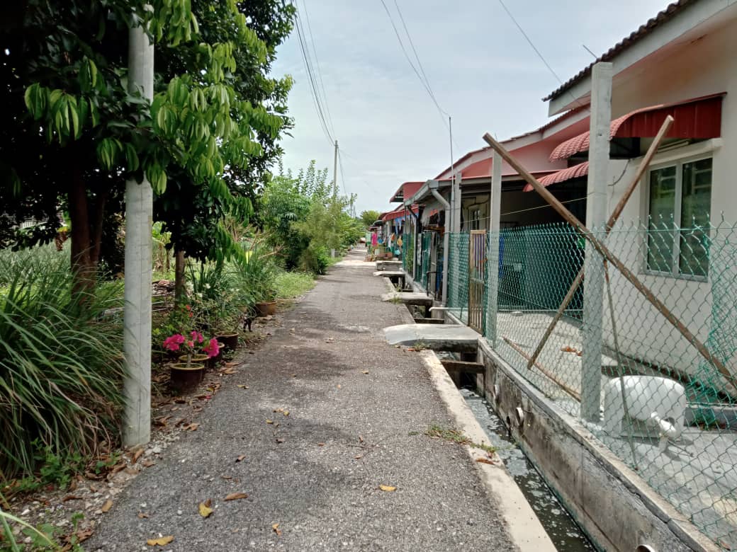 Jalan Merak Taman Bentara Telok Panglima Garang - photo 10