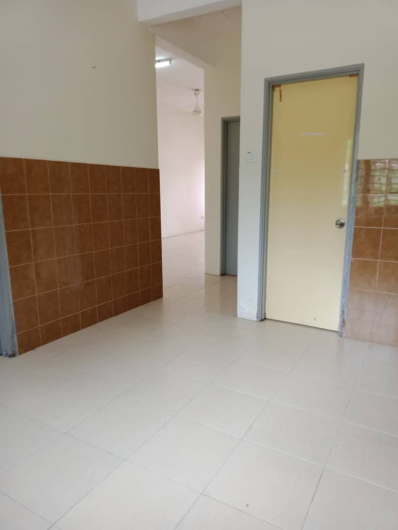 Jalan Merak Taman Bentara Telok Panglima Garang - photo 13