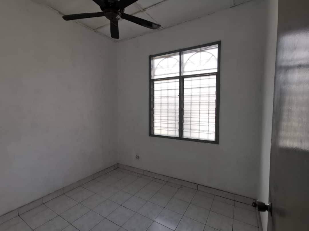 2 Storey Taman Bukit Belimbing Seri Kembangan - photo 5
