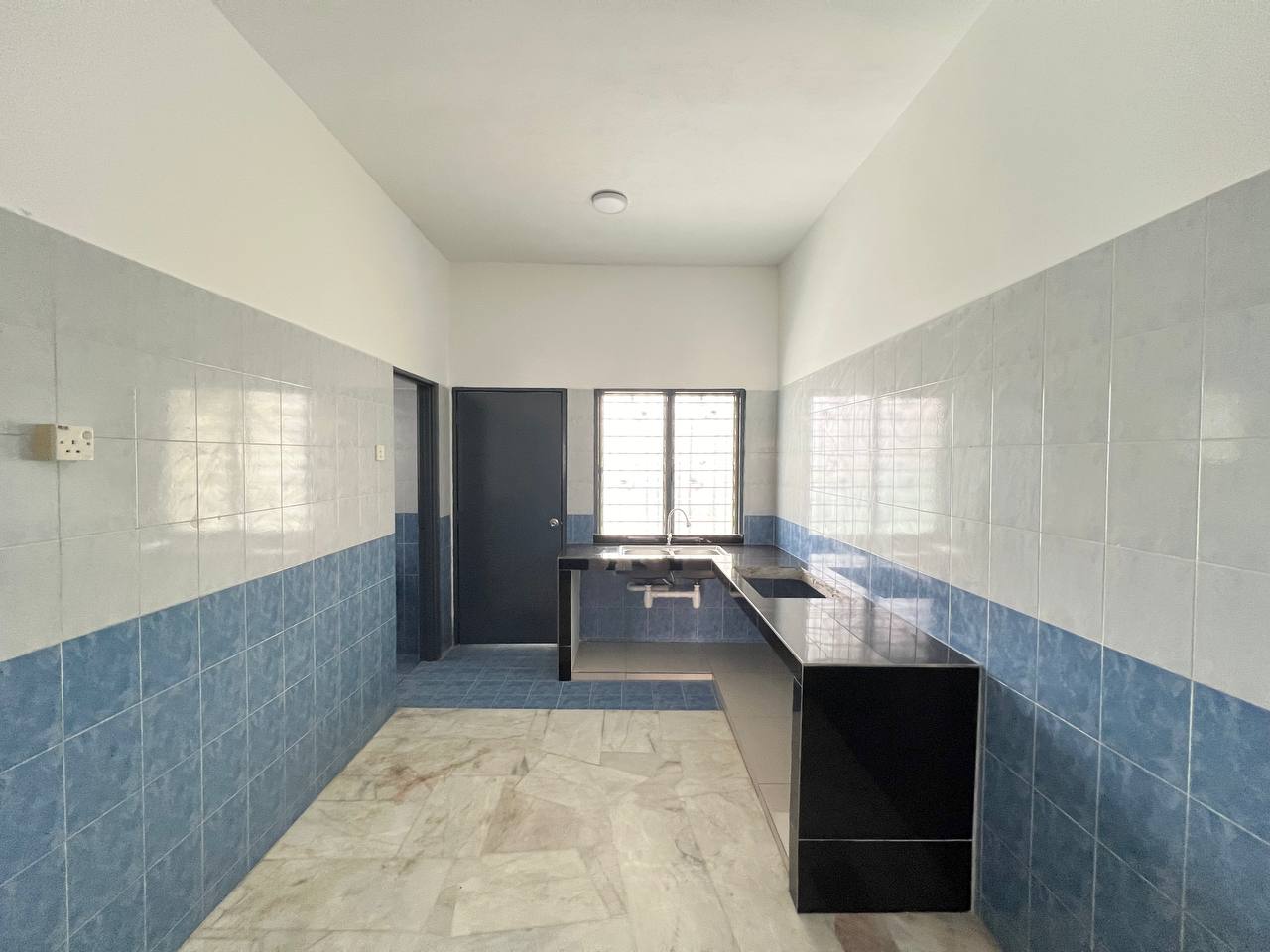 Double Storey Taman Dagang Rantau Panjang, Klang - photo 10