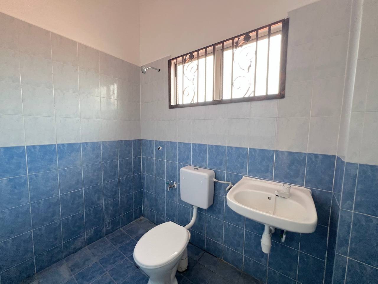 Double Storey Taman Dagang Rantau Panjang, Klang - photo 13
