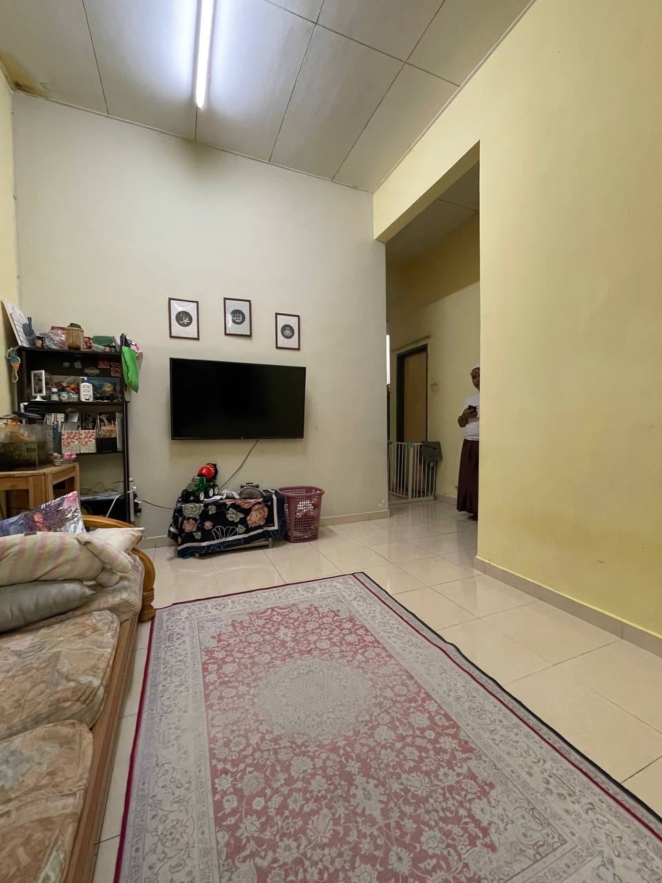 INTERMIDIATE SINGLE STOREY, TAMAN MERU RIA - photo 4