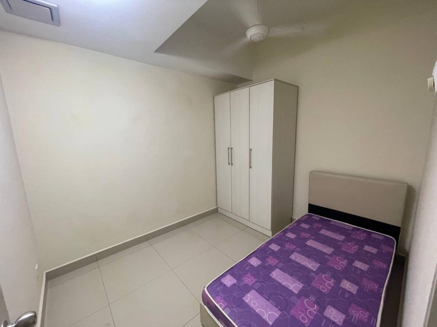 FACING OPEN, TOWER A, LEVEL 13 SURIA JELUTONG - photo 11