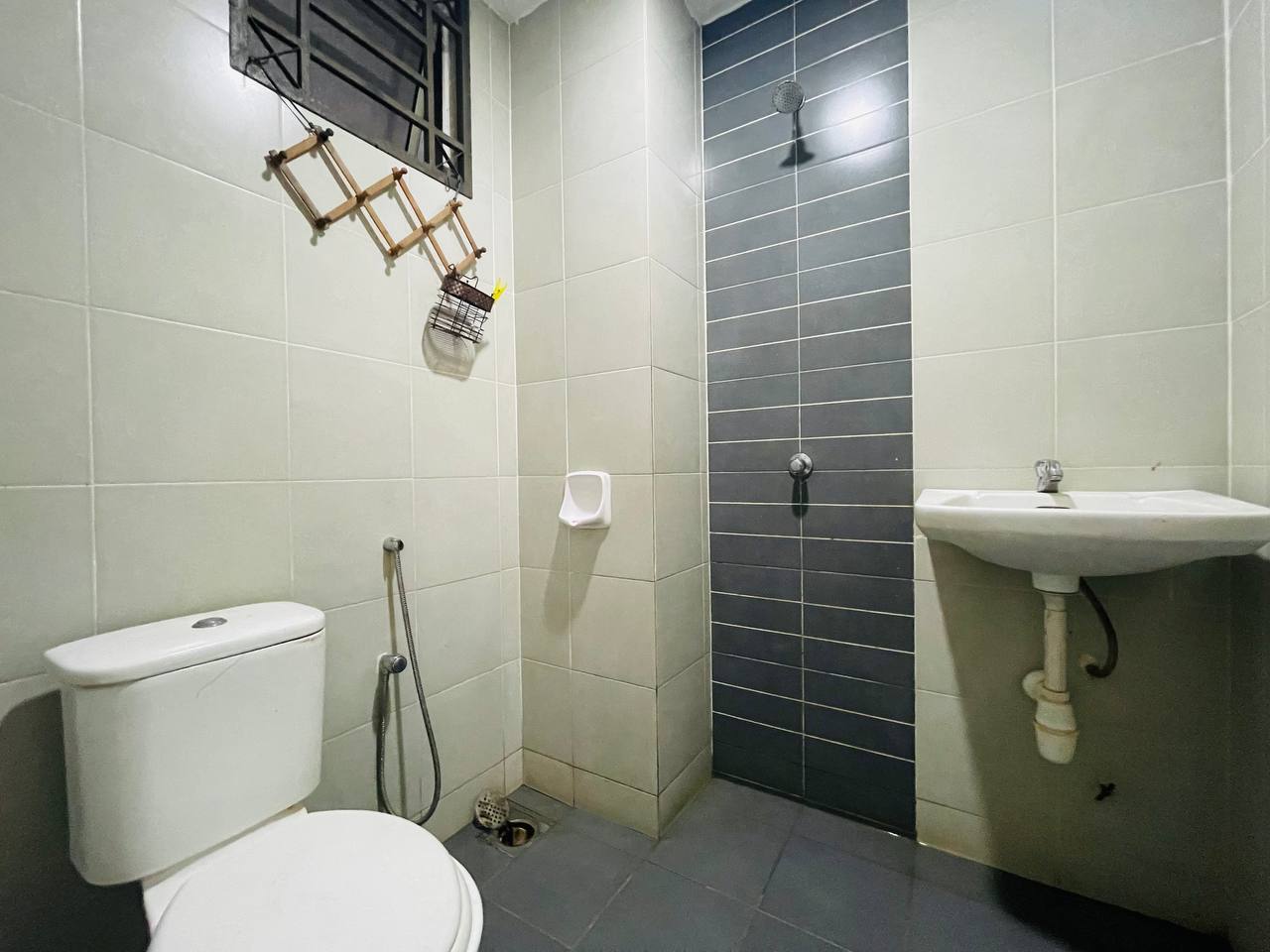 PANGSAPURI DAMAI TYPE D SEKSYEN 25 SHAH ALAM - photo 3