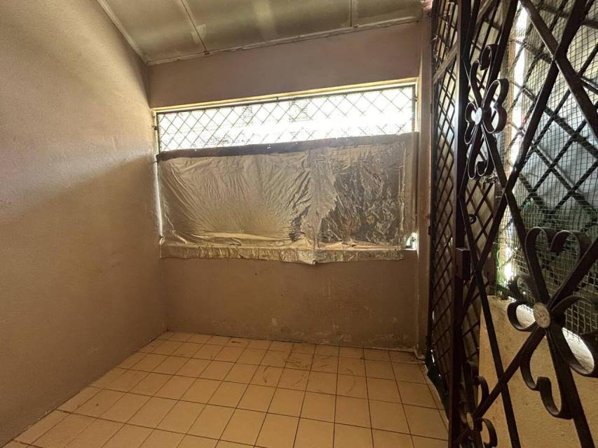 Double Storey Terrace House Lorong Mahkota Impian - photo 8