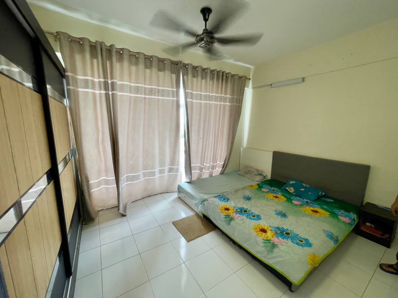 CORNER LOT AND FACING LAKE DAMAI APARTMENT , SS25 - photo 11