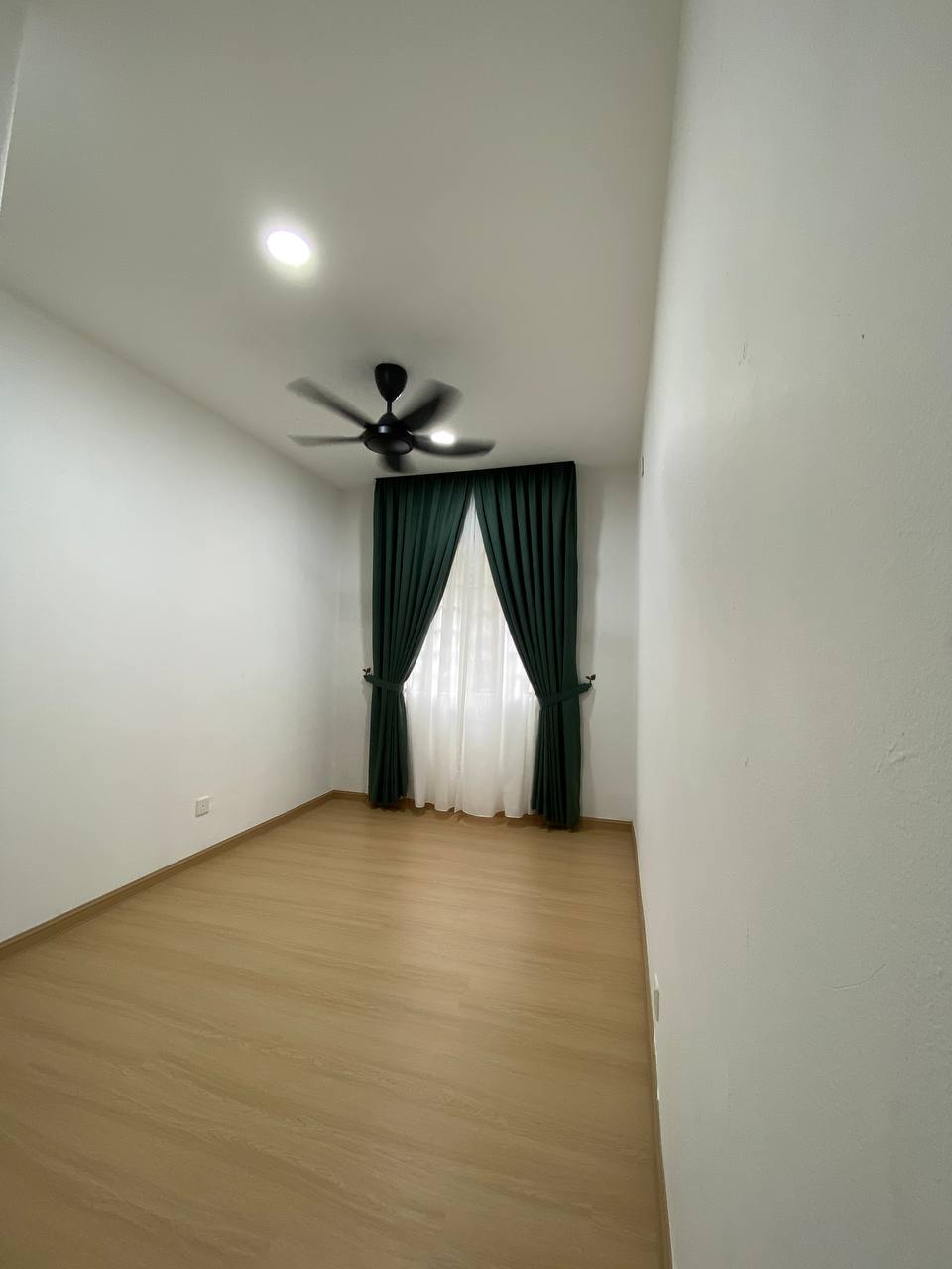 REFURBISHED UNIT RIVERDALE PARK APARTMENT RM320k - photo 8