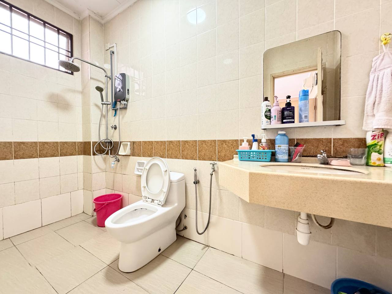 BUKIT JELUTONG Jalan Birai, Shah Alam - photo 12