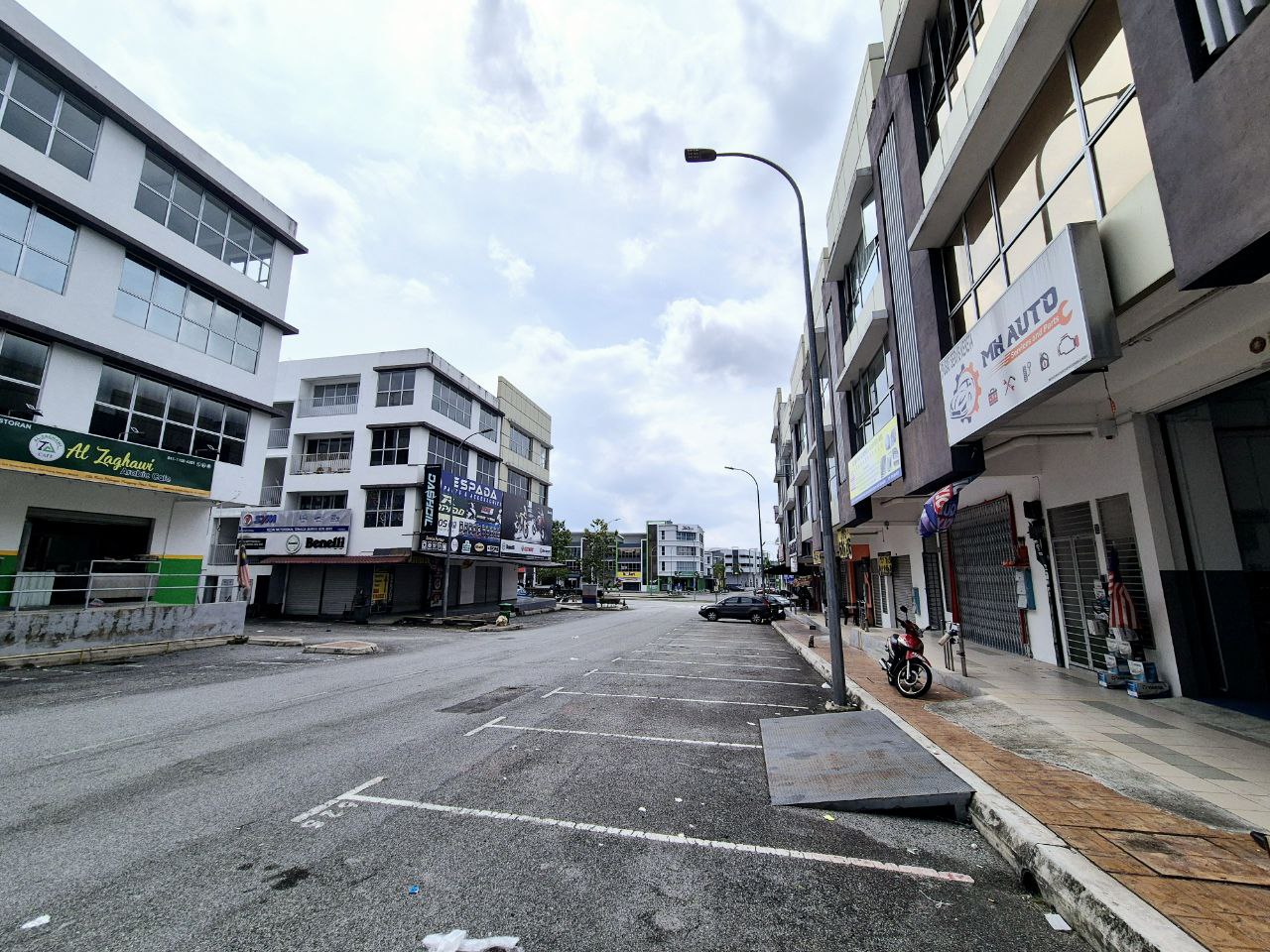 SHOP UNIT FOR RENT ENIGMA SQUARE BANDAR PUTERI - photo 3
