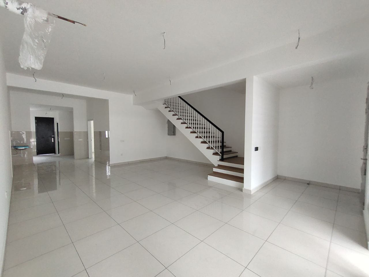 Brand New 2 Storey Elmina Green 3, Elmina West - photo 2