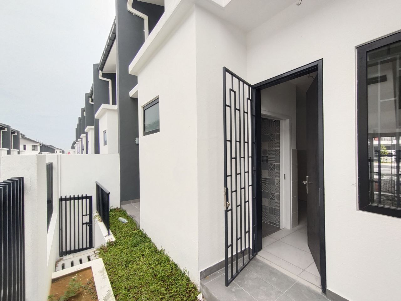 Brand New 2 Storey Elmina Green 3, Elmina West - photo 8