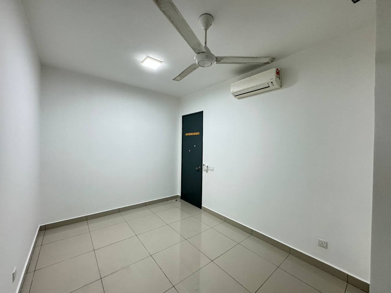 Selayang18 Residences Condominium - photo 8